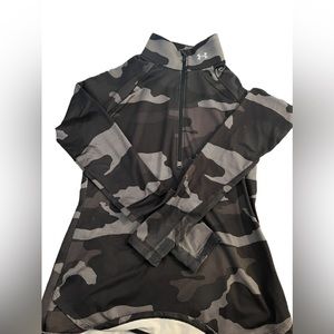 Women’s Under Armor Cold Gear Black Camo Quarter Zip